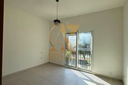 Single Row | Ready to Move | 2BR + Maid | At Park