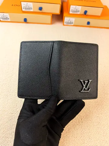 Louis vuitton violet