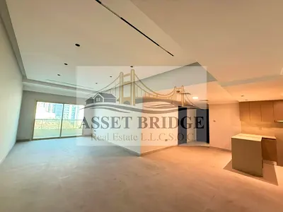 Spacious 2-Bedroom Unfurnished Apartment | Stunning Lake View | Ready to Move