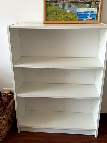 White 4-Shelf Bookcase / Bookshelf - Good Condition