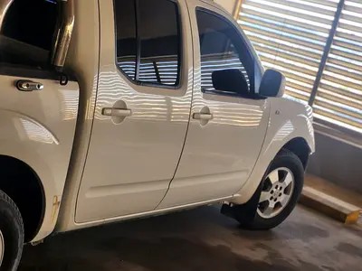 2010 Nissan NAVARA — фото 2