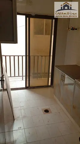 🔥 غرفة وصالة ومطبخ وحمام | تكييف ونافذة | مناسبة للعزاب | 25,000 درهم 🇦🇪 غرفة وصالة للإيجار السنوي ✨ شقة عملية بسعر مناسب وخطة دفع مريحة
