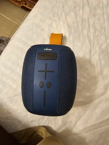 Portable bluetooth speaker