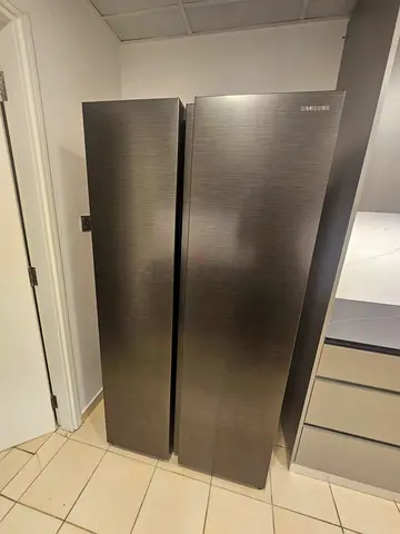 Samsung side by side fridge like new