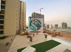 Lakeview Near Bus Stop Studio 31,000
