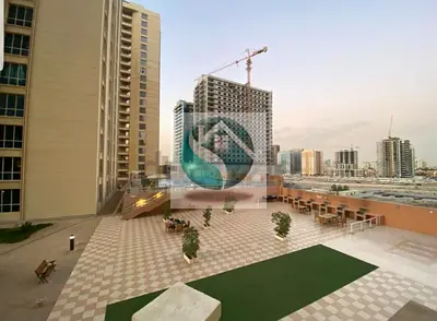 Lakeview Near Bus Stop Studio 31,000