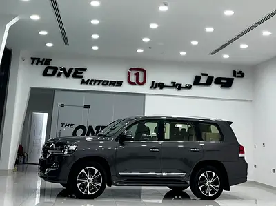 Pristine 2020 Toyota Land Cruiser GXR Grand Touring - GCC Specs