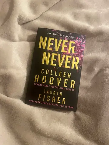 Never Never by Colleen Hoover & Tarryn Fisher - Paperback