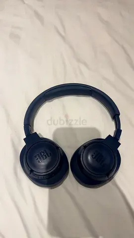JBL wireless over-ear headphones - good working condition