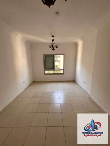 غرفه صاله مساحه ممتازه ام الطرافه غرفه نوم صاله كبيره مطبح كبير ومرتب حمام لوكس تكييف غاز مركزي موقع ممتاز قريب من جميع الخدمات