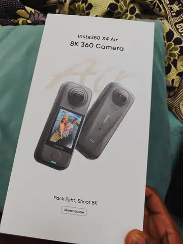 Insta 360 x4 air for sale (1month used)