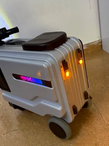Airwheel SE3S Smart Rideable Luggage