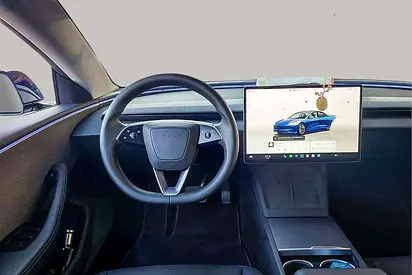 صورة 10 لـ 2024 Tesla MODEL 3
