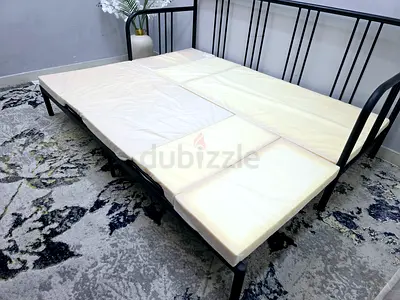 Black Metal Frame Daybed with Foam Mattress