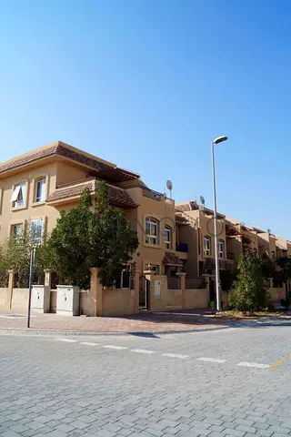 Spacious Upgraded 3 Bed + Maid's | Near To Mall
