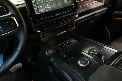 2024 GMC HUMMER — фото 10