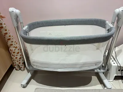 Jikel Pony Co-Sleeper and Electric Swing 2-in-1 never used in excellent condition