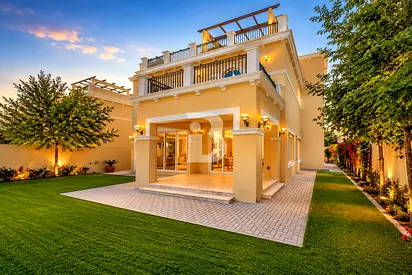 4BR Legacy Nova Villa | Landscaped | Back to Back