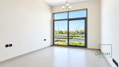 فيلا جديدة تماماً بـ 5 غرف نوم ومسبح خاص | تصميم واسع | شهران مجاناً