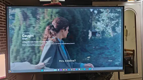 Geepas 42 Inch Frameless Smart TV 2023 Model