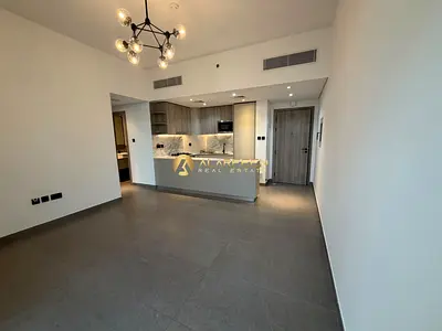 1Br+Study | Fitted Kitchen | Community View