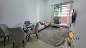 nearby metro and mall , rented unit , low floor