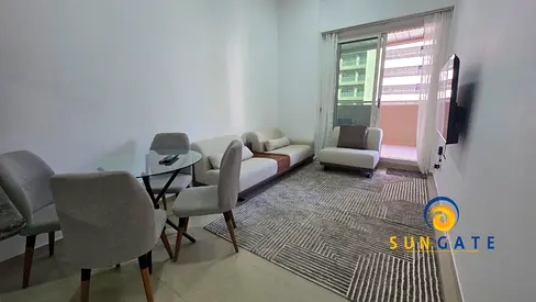 nearby metro and mall , rented unit , low floor