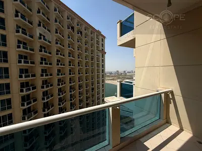 With Parking | Lago Vista B | High Floor