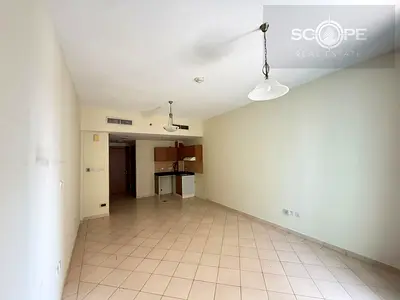 With Parking | Lago Vista B | High Floor