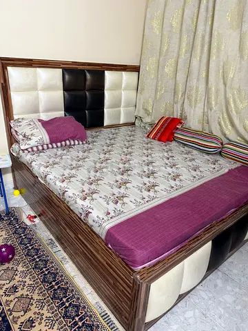 Bedroom Set 180X200 well in condition without mattress