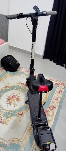 Electric Scooter with Adjustable Seat — Good Working Condition