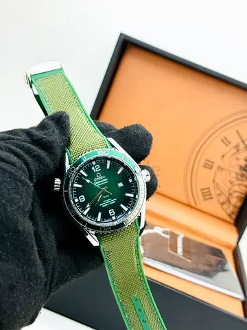 Omega seamaster quartz mens watch