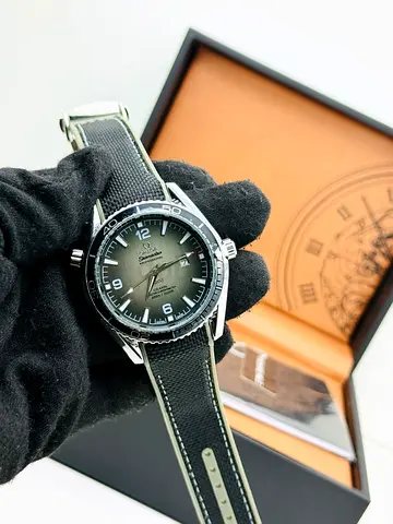 Omega seamaster quartz mens watch