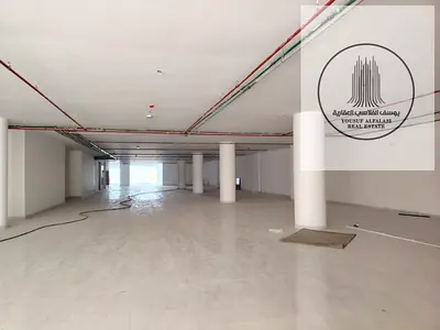 شوروم 18 ألف قدم بميزانين وكهرباء 113 كيلو على شارع رئيسي المويهات 3