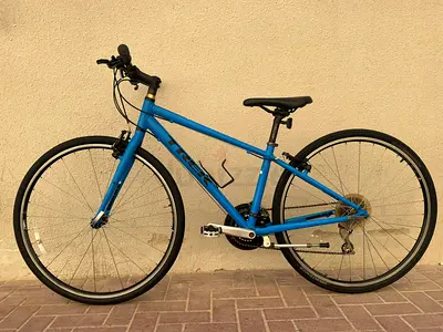 Trek Silver Alpha Hybrid Bike Aluminum Body