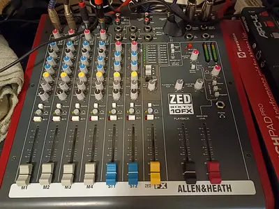 Allen & Heath ZED60-10FX