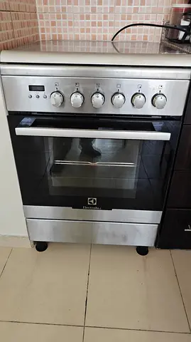 Electrolux 4 burner top gas oven electric latest model