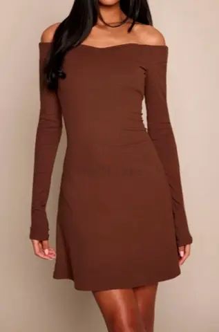Brown off-shoulder long-sleeve casual dress, size M