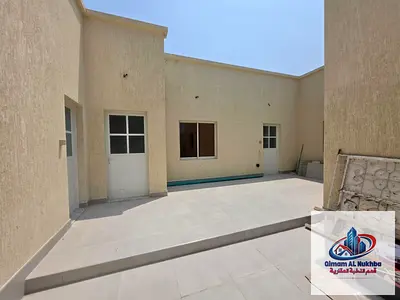 اول ساكن وافضل سعر فيلا 5 غرف ماستر في القادسية الشارقة صالة ومجلس ومطبخ 6 حمامات وغرفة غسيل تسهيلات سداد وموقع سهل إلى دبي وعجمان