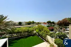 Renovated | 3E | Lake views | 4 Bed + Maids