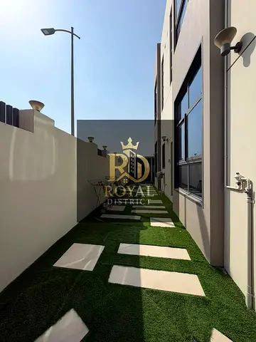 DESTRESS DEAL|LUXURIOUS CORNER TOWNHOUSE FOR SALE IN TILAL | 4200 SQFT| 4 MASTER BEDROOMS |