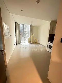 High-Floor 1BR | Downtown City View | Balcony | Pool Access