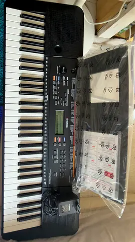Yamaha PSR E-263