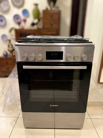 Brand New Bosch 4-Burner Gas Stove
