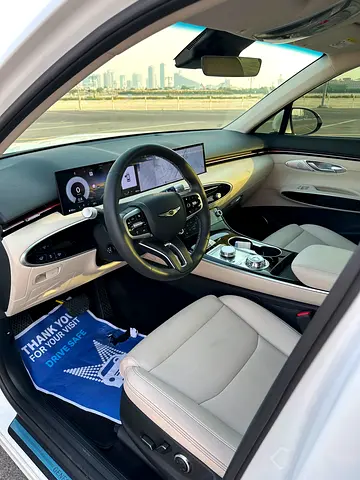 2025 Genesis GV70 — миниатюра 14