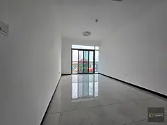 BRIGHT UNIT | VACANT | ELEGANT
