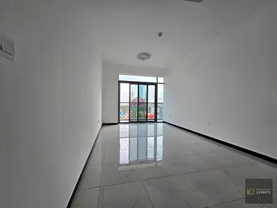 BRIGHT UNIT | VACANT | ELEGANT