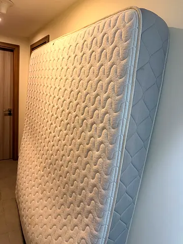 King size 200x180 mattress in good used condition - clean and firm