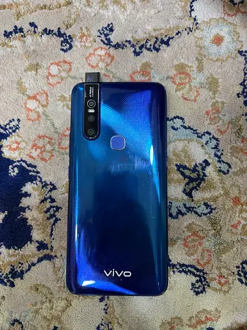 Vivo smartphone - Blue, good condition, dual SIM v15