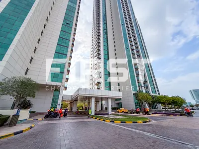 Vacant | High Floor | Hottest Rental Price !!!